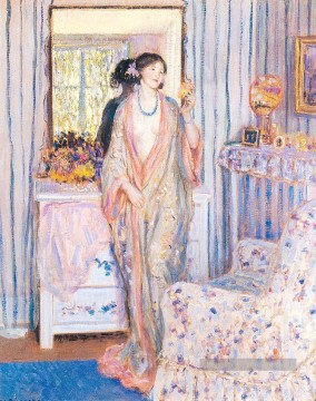 La Robe Impressionniste femmes Frederick Carl Frieseke Peinture à l'huile
